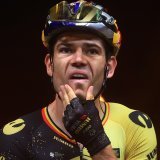 Wout Van Aert a pu remonter sur son vélo de course KEYSTONE/EPA/MARTIN DIVISEK